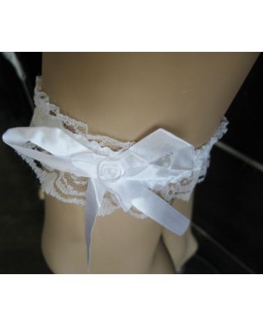 Podväzok pre nevestu - biely s ružičkou 1ks